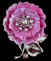 a beautiful vintage costume jewelry brooch unsigned