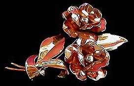 a beautiful vintage costume jewelry brooch unsigned