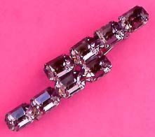 a beautiful vintage costume jewelry brooch unsigned