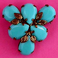 a beautiful vintage costume jewelry brooch unsigned