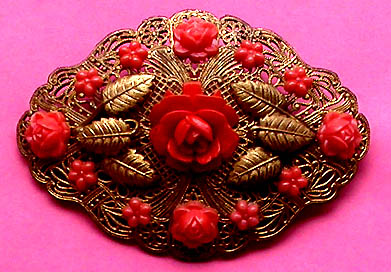 a beautiful vintage costume jewelry brooch unsigned