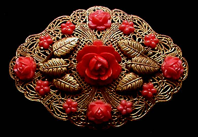 a beautiful vintage costume jewelry brooch unsigned