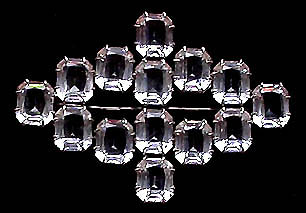 a beautiful vintage costume jewelry brooch unsigned