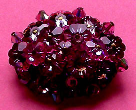 a beautiful vintage costume jewelry brooch unsigned