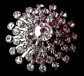 a beautiful vintage costume jewelry brooch unsigned