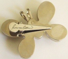 a beautiful vintage costume jewelry brooch unsigned