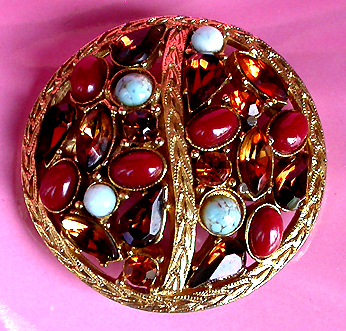 a beautiful vintage costume jewelry brooch unsigned