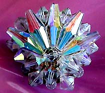 a beautiful vintage costume jewelry Brooch unsigned