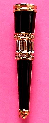 a beautiful vintage costume jewelry brooch unsigned