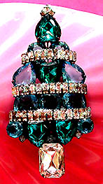 a beautiful vintage costume jewelry Brooch unsigned