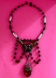a beautiful vintage costume jewelry necklace