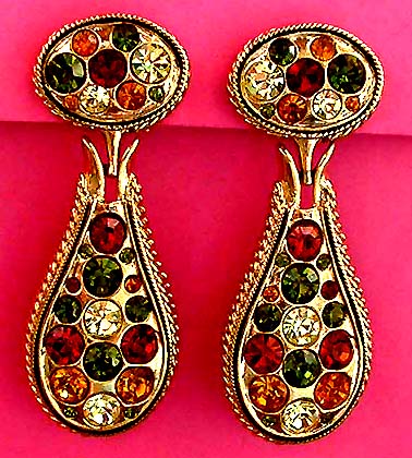 a beautiful VINTAGE COSTUME ESTATE ANTIQUE JEWELRY EARRINGS unsigned