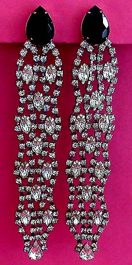 a beautiful VINTAGE COSTUME ESTATE ANTIQUE JEWELRY EARRINGS unsigned