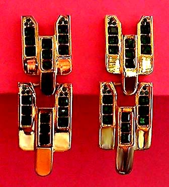 a beautiful VINTAGE COSTUME ESTATE ANTIQUE JEWELRY EARRINGS unsigned