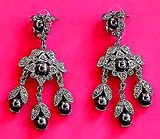 a beautiful vintage costume jewelry Juliana earrings unsigned