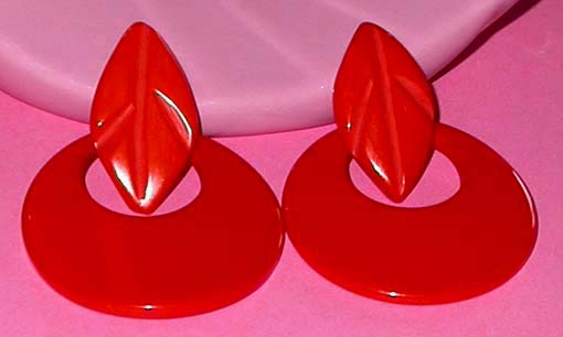a beautiful VINTAGE COSTUME ESTATE ANTIQUE JEWELRY EARRINGS unsigned