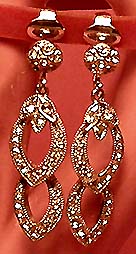 a beautiful vintage costume jewelry Juliana earrings unsigned