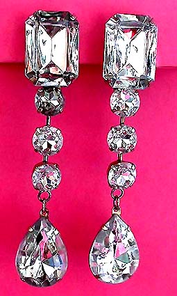 a beautiful VINTAGE COSTUME ESTATE ANTIQUE JEWELRY EARRINGS unsigned