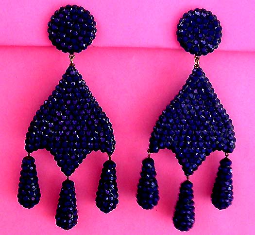 a beautiful VINTAGE COSTUME ESTATE ANTIQUE JEWELRY EARRINGS unsigned