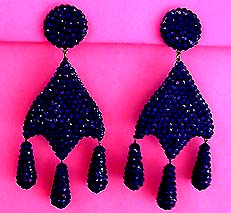 a beautiful vintage costume jewelry Juliana earrings unsigned