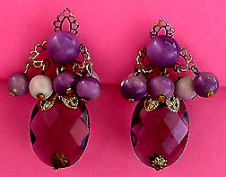 a beautiful VINTAGE COSTUME ESTATE ANTIQUE JEWELRY EARRINGS unsigned