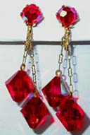 a beautiful vintage costume jewelry necklace Unsigned