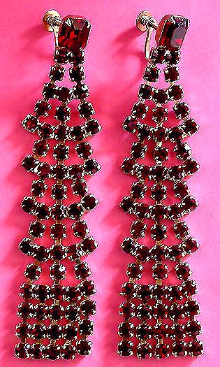 a beautiful VINTAGE COSTUME ESTATE ANTIQUE JEWELRY EARRINGS unsigned