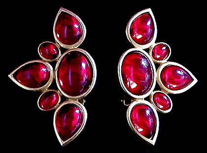 a beautiful VINTAGE COSTUME ESTATE ANTIQUE JEWELRY EARRINGS unsigned