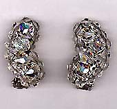 a beautiful VINTAGE COSTUME ESTATE ANTIQUE JEWELRY EARRINGS Sarah Coventry