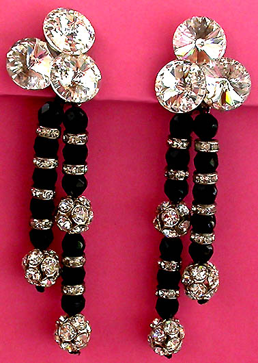 a beautiful VINTAGE COSTUME ESTATE ANTIQUE JEWELRY EARRINGS unsigned