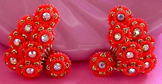 a beautiful VINTAGE COSTUME ESTATE ANTIQUE JEWELRY EARRINGS unsigned