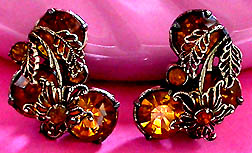 a beautiful VINTAGE COSTUME ESTATE ANTIQUE JEWELRY EARRINGS unsigned
