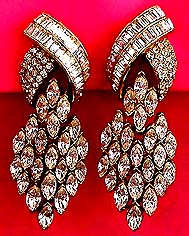 a beautiful vintage costume jewelry Juliana earrings unsigned
