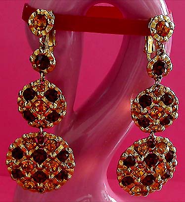 a beautiful VINTAGE COSTUME ESTATE ANTIQUE JEWELRY EARRINGS unsigned