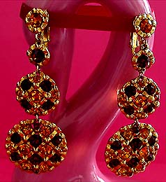 a beautiful VINTAGE COSTUME ESTATE ANTIQUE JEWELRY EARRINGS unsigned