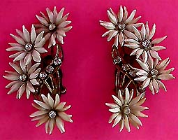 a beautiful vintage costume jewelry Juliana earrings unsigned
