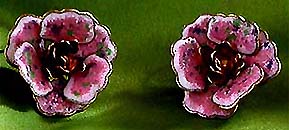a beautiful VINTAGE COSTUME ESTATE ANTIQUE JEWELRY EARRINGS unsigned