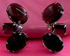 a beautiful vintage costume jewelry Juliana earrings unsigned