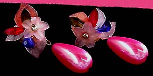 a beautiful VINTAGE COSTUME ESTATE ANTIQUE JEWELRY EARRINGS unsigned