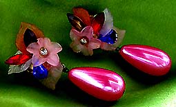 a beautiful vintage costume jewelry Juliana earrings unsigned