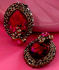 a beautiful vintage costume jewelry Juliana earrings unsigned