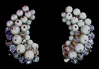 a beautiful VINTAGE COSTUME ESTATE ANTIQUE JEWELRY EARRINGS unsigned