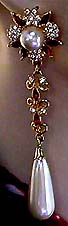a beautiful vintage costume jewelry Juliana earrings unsigned