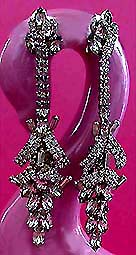 a beautiful vintage costume jewelry Juliana earrings unsigned