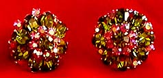 a beautiful VINTAGE COSTUME ESTATE ANTIQUE JEWELRY EARRINGS unsigned