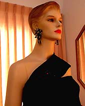 a beautiful vintage costume jewelry Juliana earrings unsigned