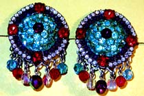 a beautiful VINTAGE COSTUME ESTATE ANTIQUE JEWELRY EARRINGS unsigned