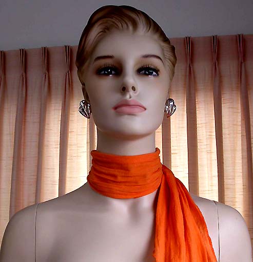 a beautiful VINTAGE COSTUME ESTATE ANTIQUE JEWELRY EARRINGS unsigned