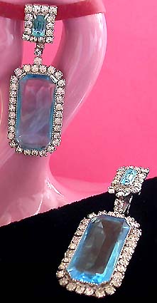 a beautiful VINTAGE COSTUME ESTATE ANTIQUE JEWELRY EARRINGS unsigned