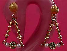 a beautiful vintage costume jewelry Juliana earrings unsigned